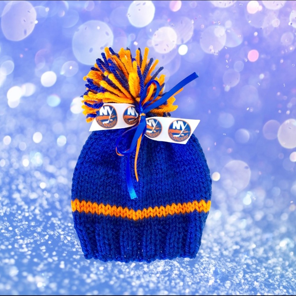New York ISLANDERS Hockey Handmade Baby Hat *NEW*